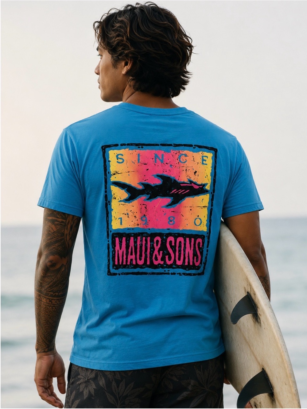VTG Maui & Son’s Shark Short Sleeve Crewneck T-Shirt